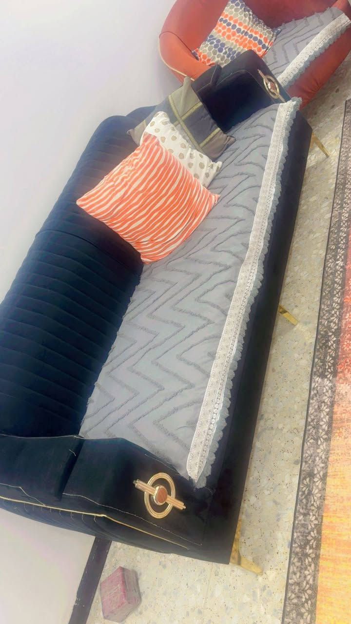 تخم مستعمل تركي ١٠ مقاعد
سعر خاص او اتصل على رقم *********** متوفر واتس اب
