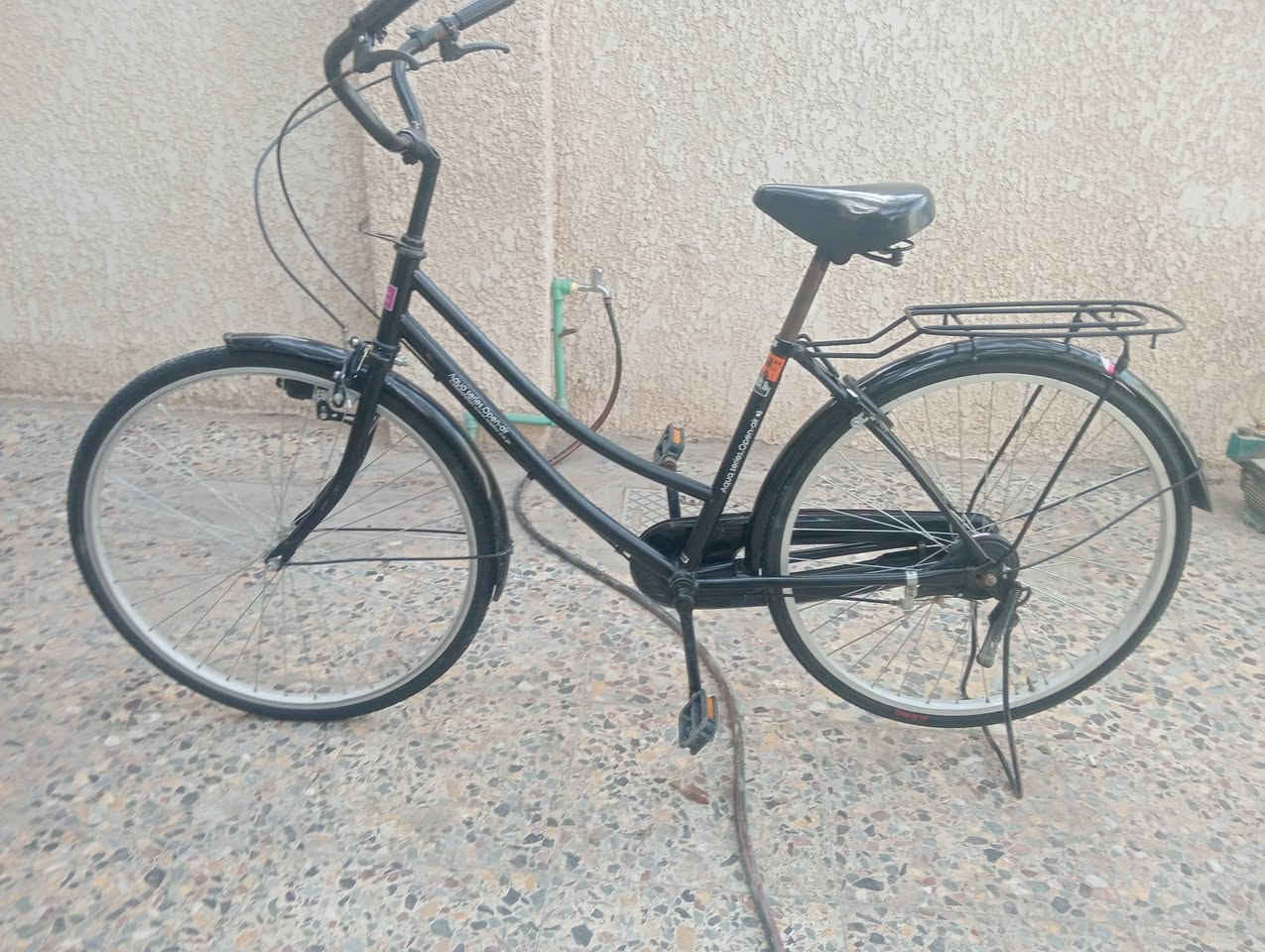 السلام عليكم بايسكل البيع حجم 26جديد استعمال قليل مابي اي عطل والسعر 85بي مجال قليل المكان بغداد الحسينيه الراشديه الجريخي الاستفتار خاص *********** الرقم
