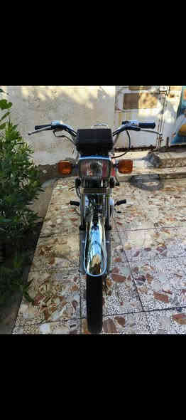 سلام عليكم دراجه للبيع اربعه كير مديل 21 دراجه نضيفه كلش اوراق كامله للستفسار اتصال علئ رقم ***********
