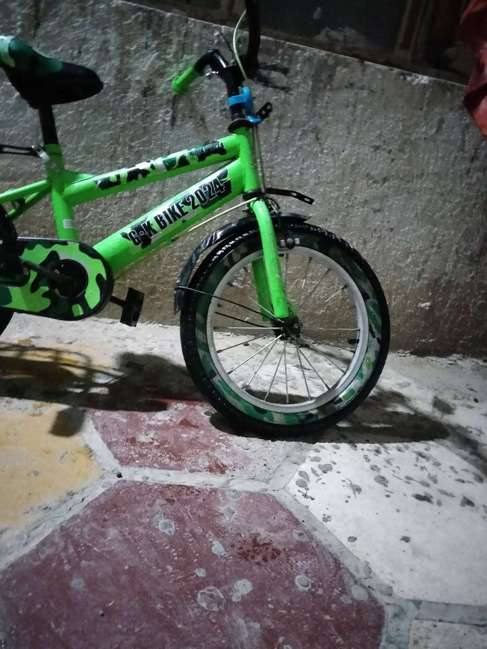 السلام عليكم بايسكل نضيف وجديد للبيع السعر 65 وبي مجال


**إذا كنت صاحب هذا الإعلان وتريد حذفه لأي سبب، رجاءا أرسل رسالة إلى الدعم الفني**