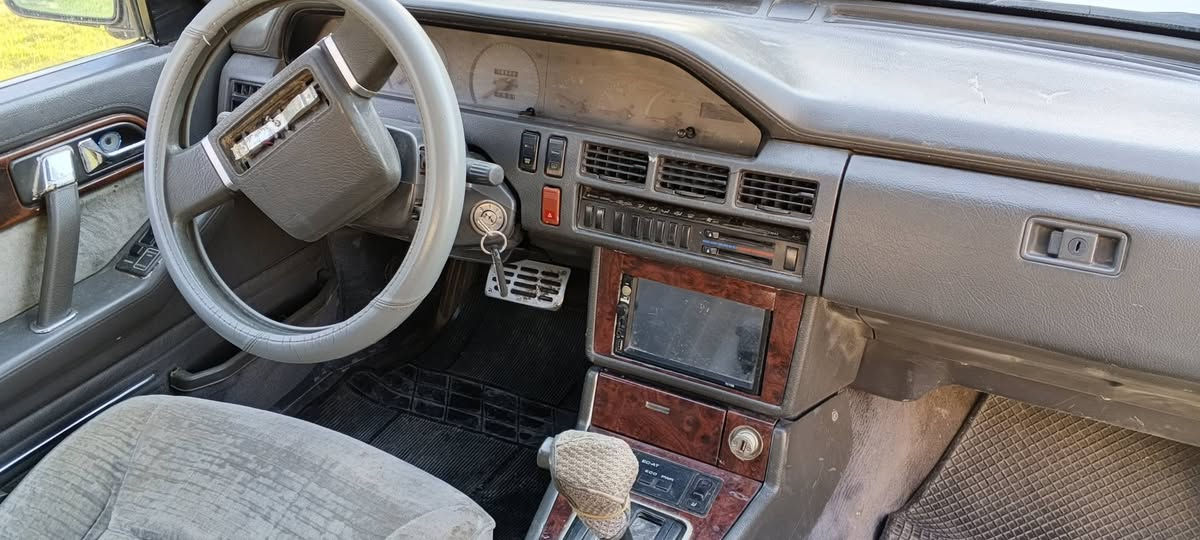 السلام عليكم ورحمة الله وبركاته 
للبيع 
سياره مازده صلاح الدين خصوصي ﴿تحويل مباشر ﴾
السيارة خير من الله مانقصه برقي كير محرك شرط كفاله 
تبريد ويالسويج سدر جديد تخم تاير جديد السياره بلاديه كلشي  كهربائيات كله شقاله مانقصه خير من الله السعر 43 وبيه مجال 
***********
