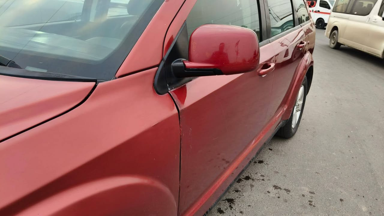 سلام عليكم دوج جورني 2010 وارد امريكي حادث جاملغ وبنيد وبيه صبغ حزام
7راكب 6 سلندر 3.500
السيارة جاهزة من كل النواحي رقم بغداد دولي تحويل مباشر
السعر 93
العنوان الناصريه
الرقم  ***********
