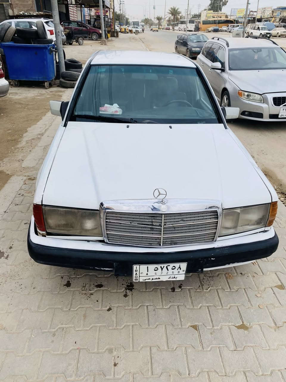 السلام عليكم مارسدس E190 مديل 1988 للبيع السياره جاهزه كير + مكينه محور ياباني vvt-i والسياره حلوه مال جنيان نضافه مثل متشوف تراي وين ميعجبك تبريد + كهربائيات شغاله السياره مشرع وطني مداور ثاني يوم العنوان نجف السعر 45$ وبيها مجال الشراي خاص
***********
