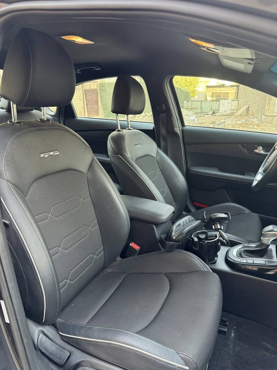 السلام عليكم
فورتي  2024. Gt Lin 
السياره فول عده الفتحه 
محرك  المرغوب 2000 دوش 
ماشيه 23 الف m
السياره مستوردهة على ايد حادث بنيد مبدل وجاملغ بارد 
ايرباك بس مال استيرن طاك 
سياره جاهزه بيه نقص بس الرادار فقط  
صور حادث موجوده بل منشور  
مكاني كراده 
***********
