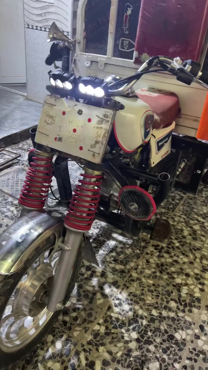 ستوته دايوان. اكسن الطش. تايرات مال سايبه جدد مكينه متيار مامفتوحه كهربايات شغاله. هورنات بوش***********
