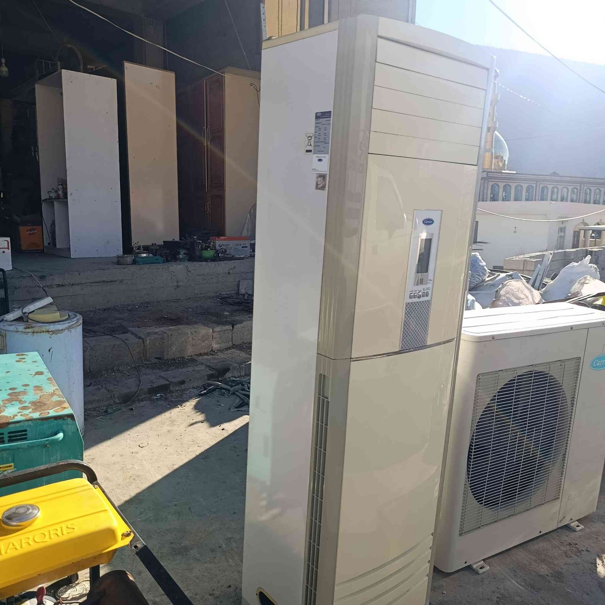 سـڵاوی  خوداتان لێبێت سبلیتی سێ تەنی زۆر زۆر خاوێن بۆ فرۆشتن  سبلیتەکە هیچ کێشەو مشکیلەی نیە  هەر بەرێزێک خوازیارە پەیوەندی بکات یا خود نامە بنێریت 
***********
***********
تێبینی ناو نیشانم  ســۆران بەرزێوە
