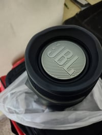 مكبر صوت • جديد • JBL