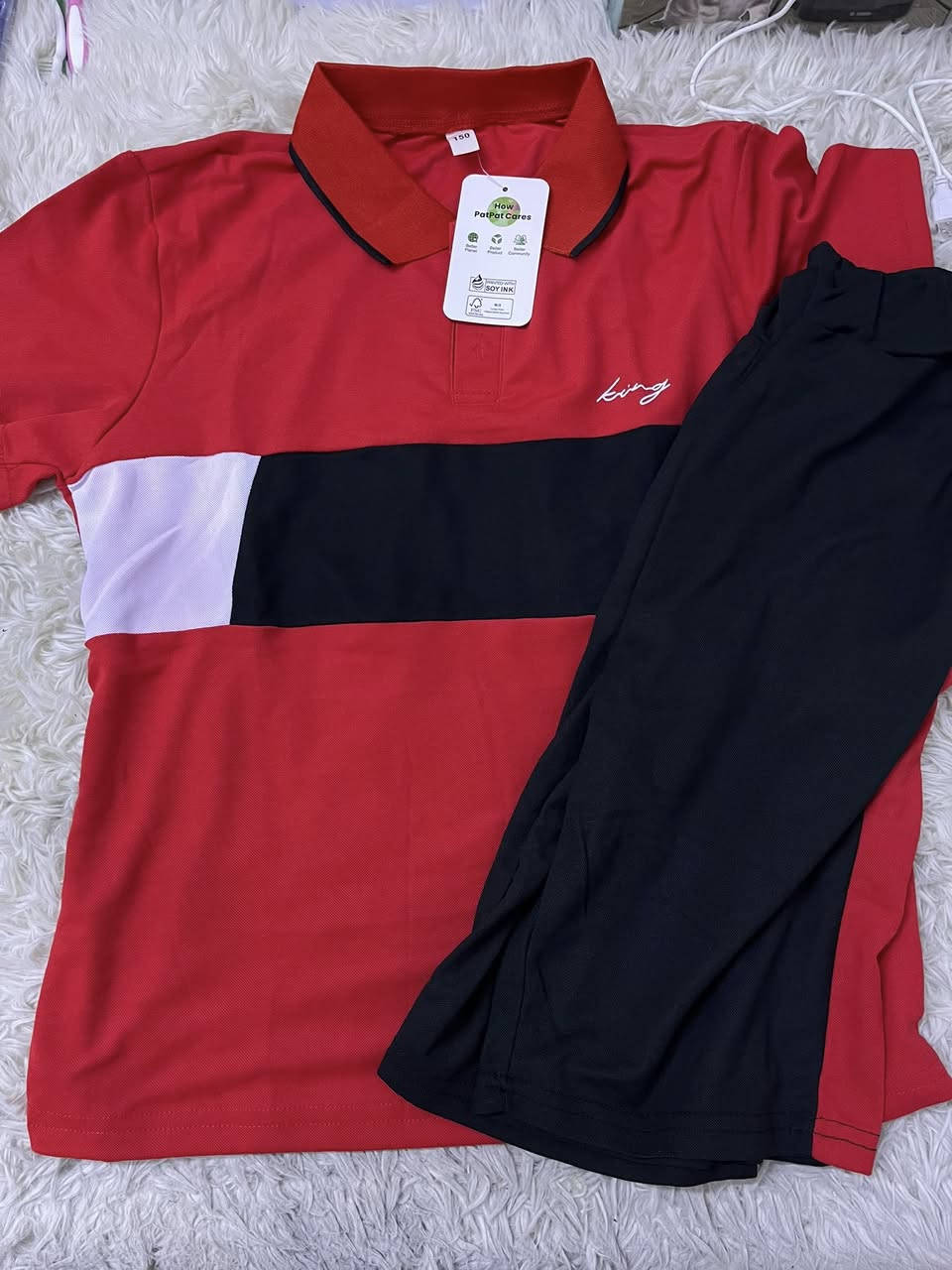 سلام عليكم شباب ملابس اطفال الي يريد وموجود نسائيات هم


**إذا كنت صاحب هذا الإعلان وتريد حذفه لأي سبب، رجاءا أرسل رسالة إلى الدعم الفني**