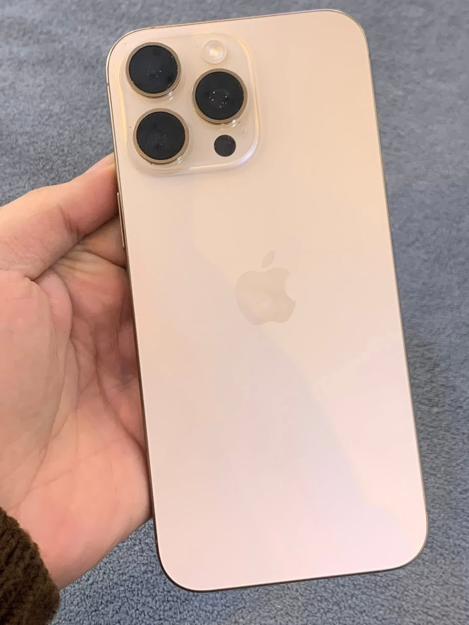 سلام عليكم 
ايفون 16 برو ماكس 
بطاريه 89
 ذاكره 256
 مبدل ضهر فقط
 مكاني بغداد
سعره ب 1150 وبي مجال 
رقمي ***********
