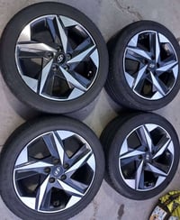 تخم ويل كب 17 اصلي النترا موديل21  22  23 + 4 اطارات 225/45/17 ...السع...