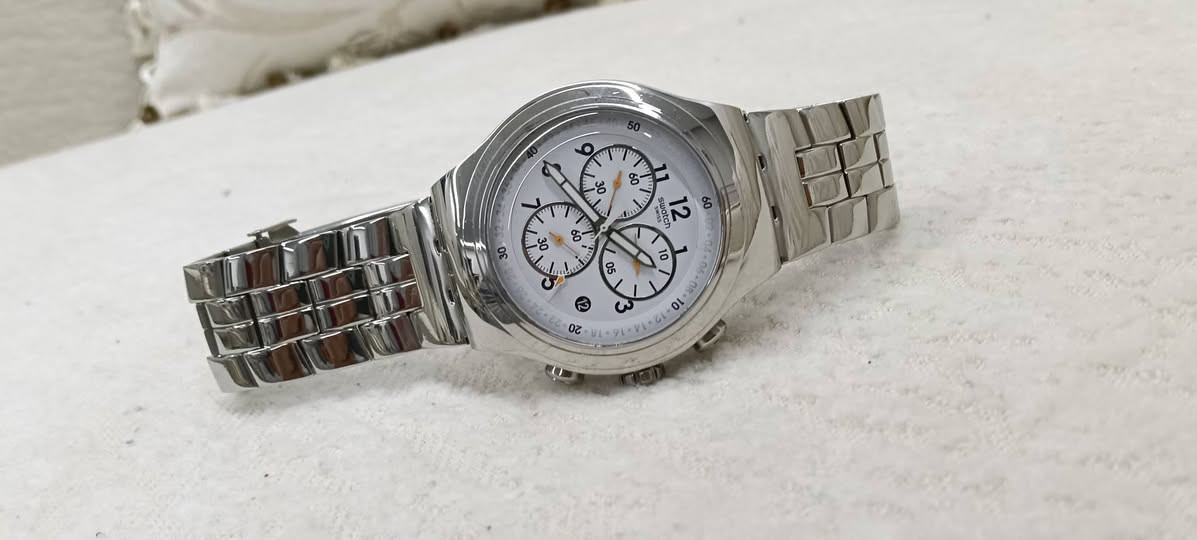 For Sale Original Watch Swatch YOS451 Leather Strap Chronograph Men's Watch
For size 47 Made In Swiss 
بيع ساعه سواتش اوريجينال سويسري فرنك بحاله الفبريكا اوستيك اوريجينال كامل العدد ١٠ عوقل قفل اوريجينال ساعه بيتي ولا يوجد بها اي صيانه وارد من امريكا للتواصل عبر الماسينجر او الاتصال على الموبيل ٠١٠٦٧٤٩٦٢٨٢


**إذا كنت صاحب هذا الإعلان وتريد حذفه لأي سبب، رجاءا أرسل رسالة إلى الدعم الفني**