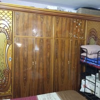 كنتور مستعمل 6 ابواب للبيع ب100 07718207209 مكاني اعظمية