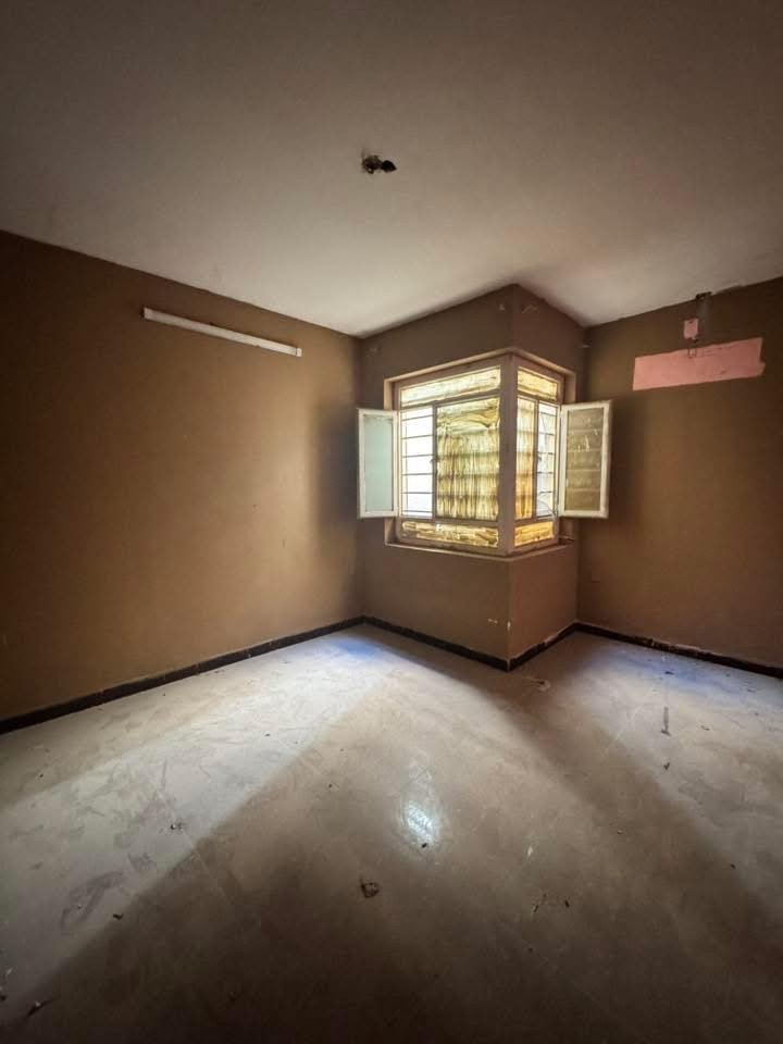 للإيجار 50م في السيدية 650قفل  ❗️
غرفتين وصاله ومطبخ وخدمات صحية الاتصال
متوفر وتستاب ***********
