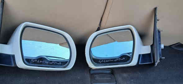 مرايات سنتافي للبيع بلادي أبيض ٢٠١٢
***********
