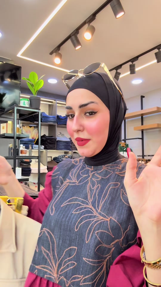 وصل حديثاً إلى أزياء سيد ✨ 🤎 سوت سفاري دبل جيب بتصميم عصري وخامة راقية، يجمع بين الأناقة والراحة، مناسب للإطلالات اليومية والمناسبات. ✅ متوفر بعدة ألوان ومقاسات ✅ خامة ممتازة وتشطيب فاخر ✅ الكمية محدودة 📍 العنوان: كركوك - طريق بغداد - فرع صيدلية نازلي 📞 للاستفسار والطلب: *********** أزياء سيد… لأن الأناقة تبدأ من اختيارك. 🤍 #كركوك_طريق_بغداد_شارع_القدس_احتفالات🇮🇶🌹 #كركوك_طريق_بغداد_شارع_القدس_احتفالات🤍🦋 #شعب_الصيني_ماله_حل😂😂 #الكسندر #فخامة_الرجل 
