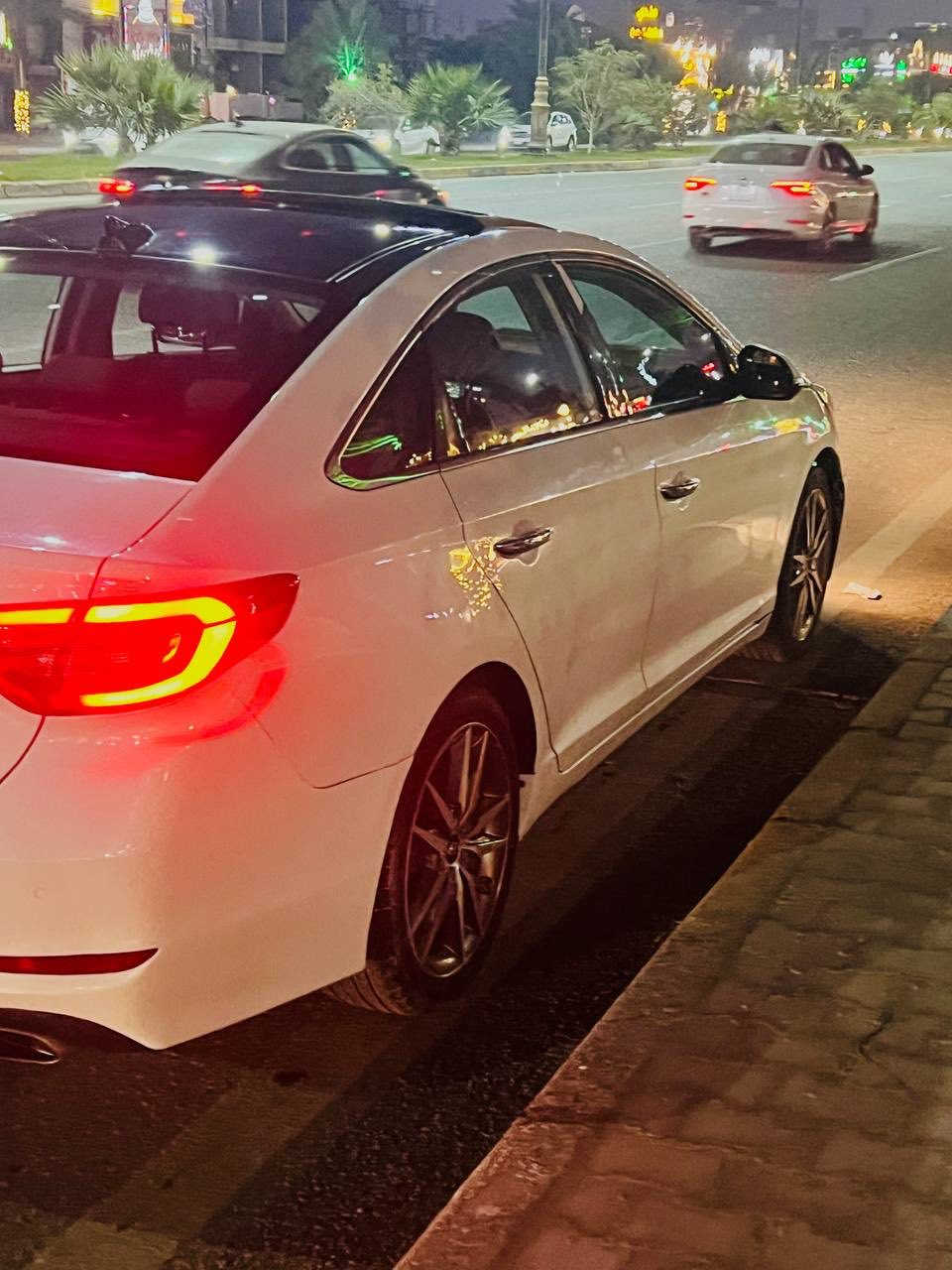 السلام عليكم سوناتا ٢٠١٥ فول مواصفات السونار مرفق جهة السايق رش شخوط ، المكان كربلاء السعر ١١٠ .. التواصل مع الرقم ‭٠٧٧١ ٧٣٠ ٦٤٥٠‬
