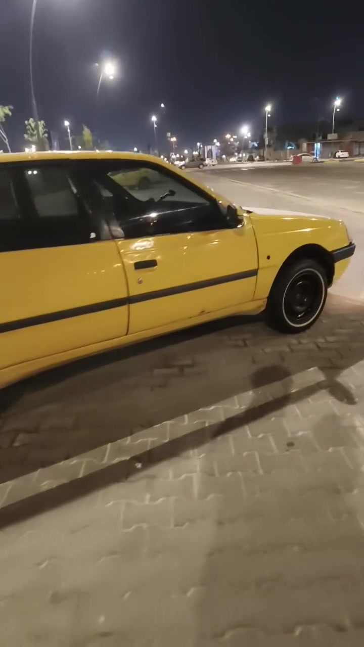 سلام عليكم بيجو 405للبيع مكينه ويكير خير من لله سنويه نموذجيه راعي ماواصله اتكفلك سرقه وعشاير تبريد ويه سويج كلشي شغال من طول للطول سعر22وبيه مجال حك جيه للتصال***********
