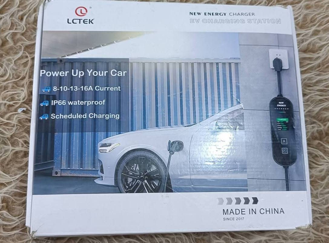 ⚡ شاحن سيارة كهربائية محمول LCTEK – جديد بالكرتونة 🔥

🔌 قدرة 3.6KW
🔋 تحكم بالأمبير: 8A / 10A / 13A / 16A
🔌 منفذ Type 2 (أوروبي)

🚗 متوافق مع جميع السيارات الكهربائية ذات منفذ Type 2

✔️ سهل الاستخدام في المنزل أو أي مكان
✔️ آمن مع حماية من الحرارة والتحميل

💰 السعر: 80 (قابل للتفاوض)

📩 للتواصل خاص

#سيارات_كهربائية #شاحن_EV #للبيع


**إذا كنت صاحب هذا الإعلان وتريد حذفه لأي سبب، رجاءا أرسل رسالة إلى الدعم الفني**