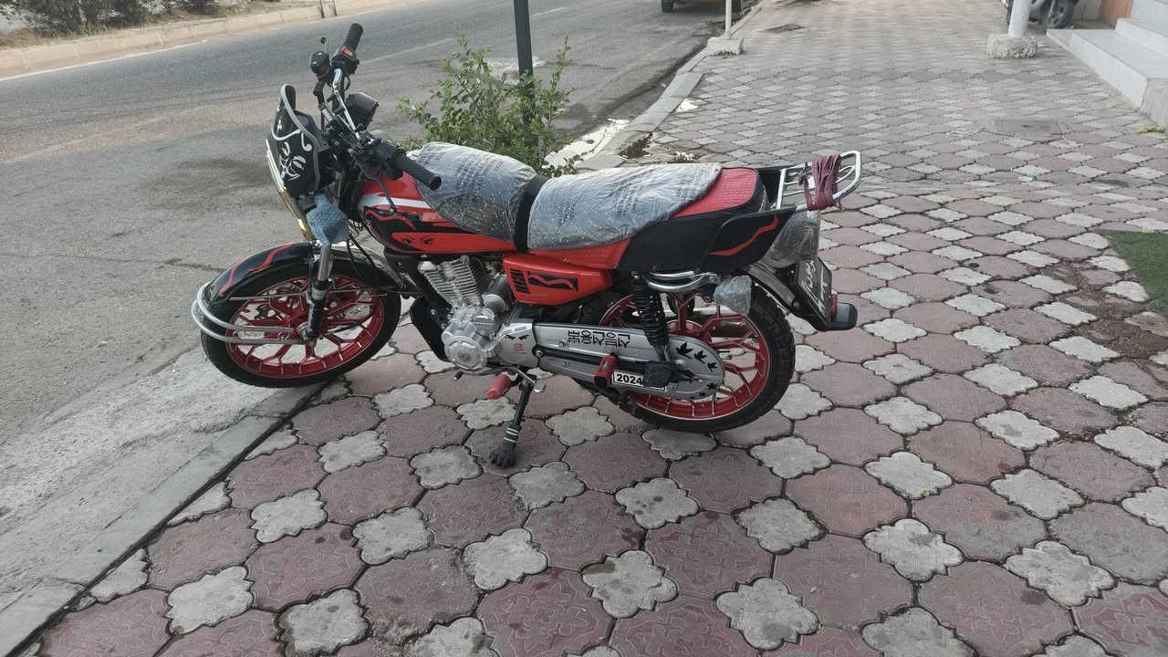السلام عليكم
للبيع او مراوس ب 5 كير 200 cc لون ازرق او اسود حسب القناعه نامي برو 200ccموديل 2024 مكينه كبس نقص دشبول وصفحة كلج فقط الدراجه خير من الله الدراجه ممغسوله اذا بيع 650 قفل مكاني خانقين الشراي يتفظل خاص او يتصل ***********
