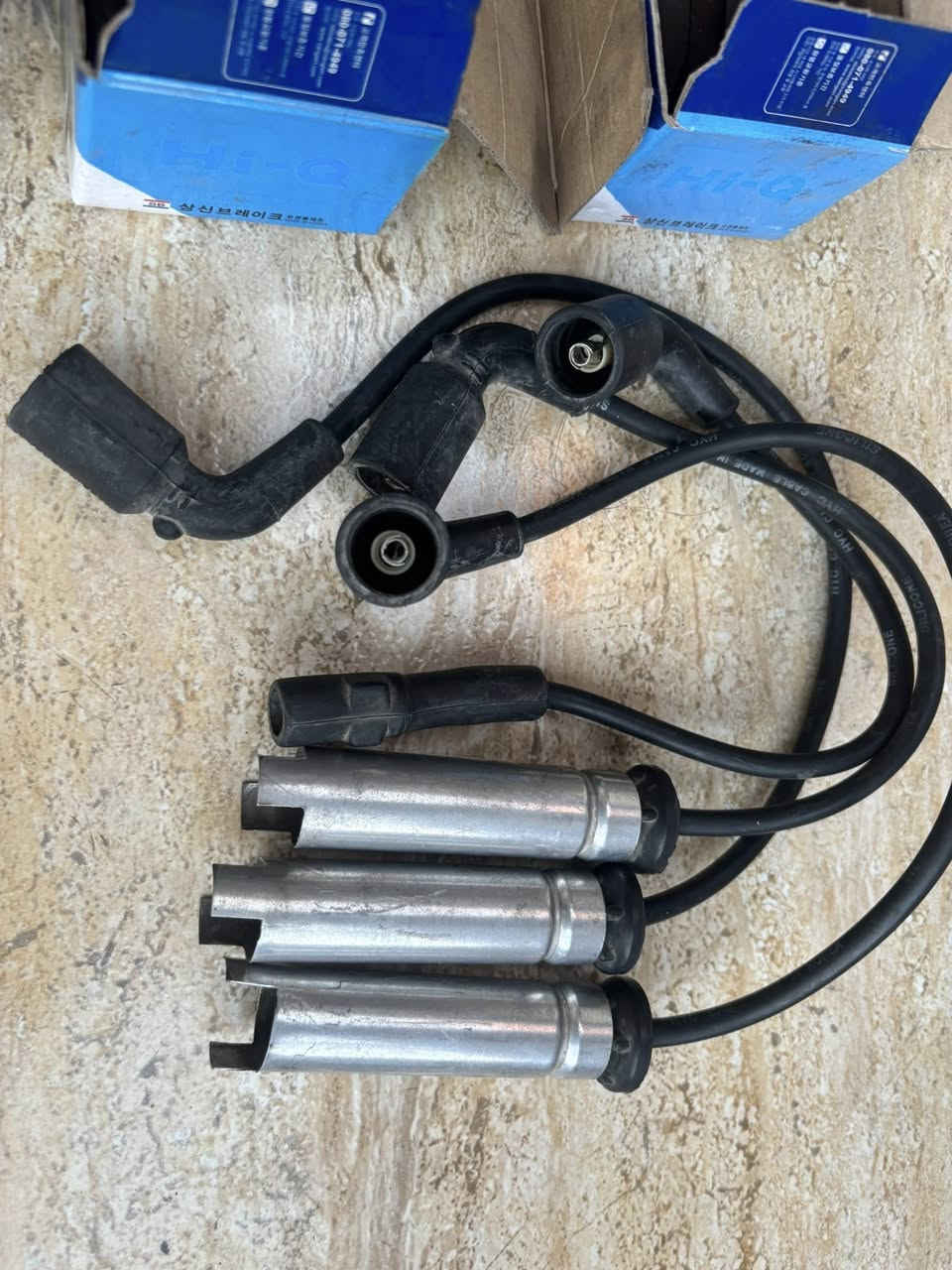 السلام عليكن غراض افيو  واير بلك اصلي وروله تجاريه حساس اوتوسنسر ودسكات السعر 20 الف مكاني بغداد الغزاليه ***********
