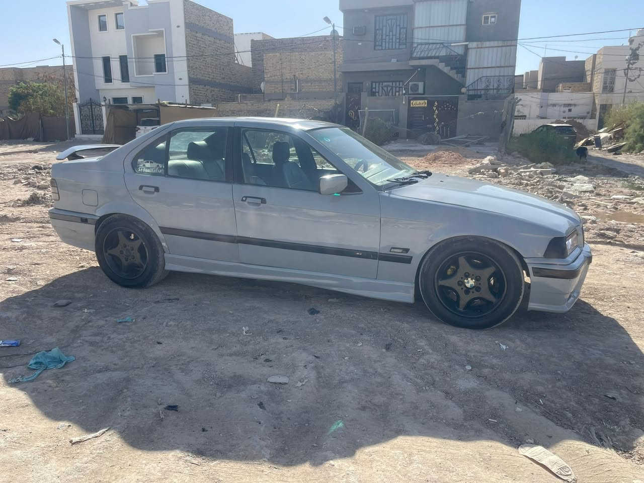 للبيع 

BMW E36
موديل 1991
محرك 25.   V6
كير عادي 
حداديه جديده
الون سموك
الايتات الاماميه منضومة زنون
ولدات 
تبريد ثلج 
رقم بغداد دولي 
السعر 49
للتواصل 
***********
