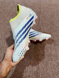 تحفه ادداس اصلي باله  قياس42  نضافه1/1  السعر خاص شرط اسم مستخدم   توص...