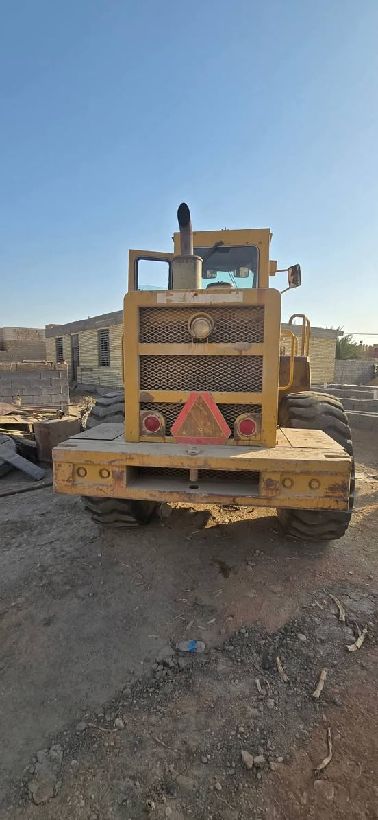 السلام عليكم شفل للبيع حجم ٨٠مديل ٨٩ سفل نظيف  للستفسار *********** مكان النجف الاشرف
