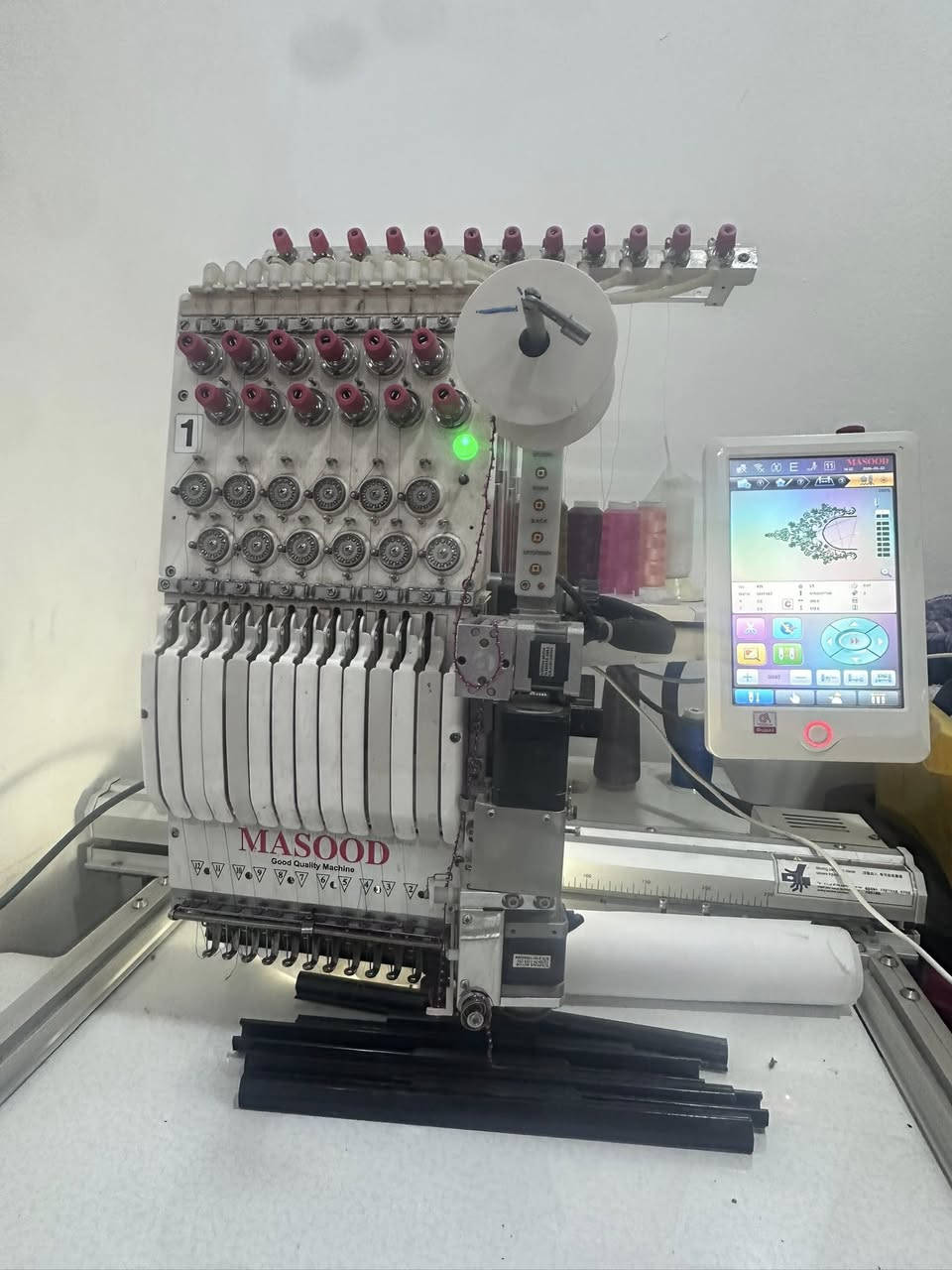 سلام وعليكم مكينه نمنم قيطان و تطريز السعر خاص ***********
