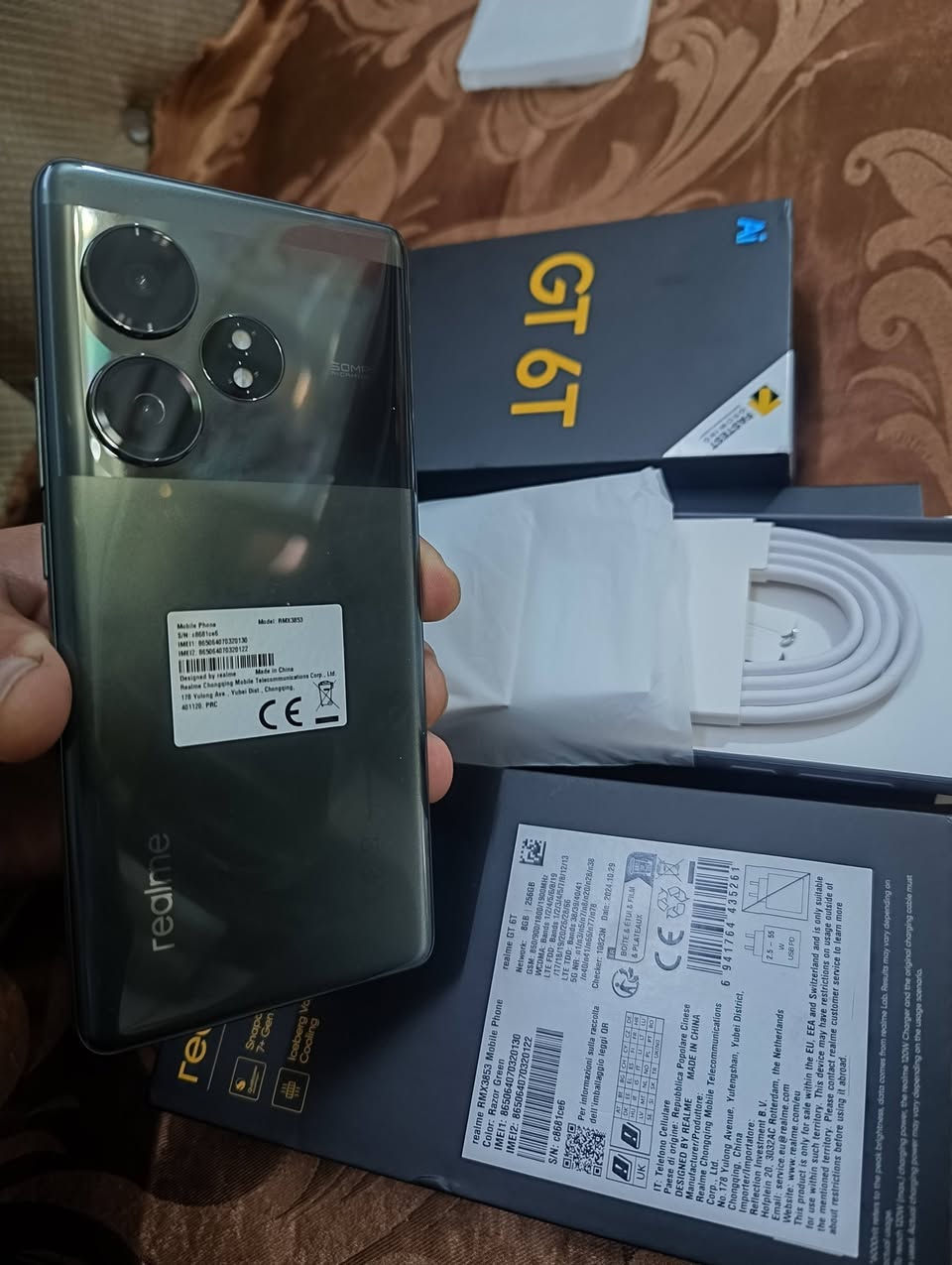 السلام عليكم للبيع ريلمي جي تي 6 تي ذاكره 256 عشوائي 8 جهاز جديد مامستخدم ولالحظه  تجي وتشوف بعينك فقط مفتوح ومضموم بالكارتونه غراضه مامستخدمه السعر 400 وبي مجال للشراي مكاني بغداد رقمي ‏‪0775 568 3453‬‏ متواجد خاص
