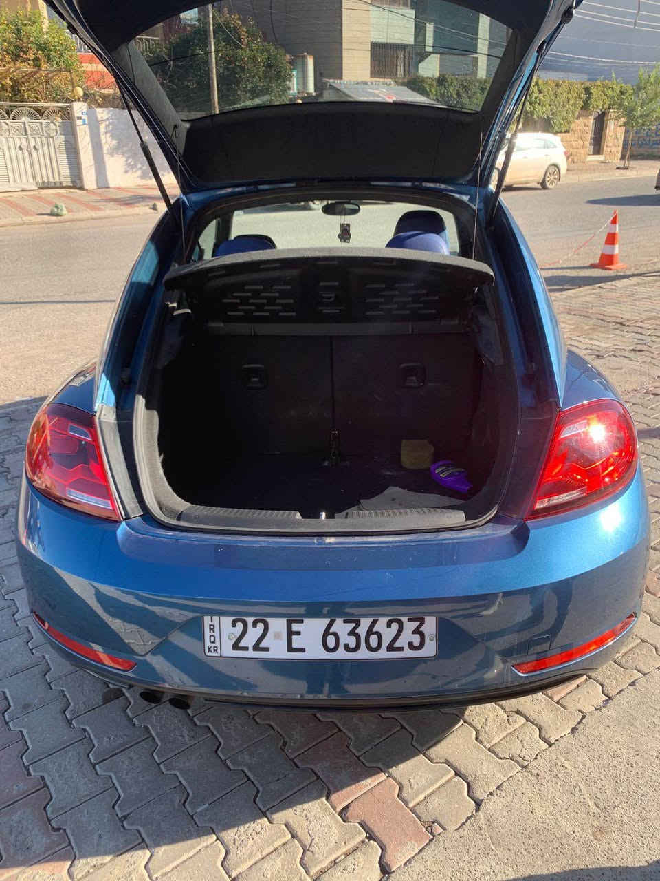 ڤۆلکس واگن بیتل 
مۆدێل ٢٠١٩ 
مەکینە V4 _1,8تۆڕبۆ کەپس 
سێ پارچەی پێشی سبوغە 
قنجەک لە بەتانە 
ئێرباگ سوکان
رەقەم و سەنەوی نوێیە 
رۆیشتن ٩٠ هەزار میل 
نرخ ( ١١٠ ) وەرەقە 
تەنها فرۆشتنە
✅واتساپ☎️*********** Singapore
