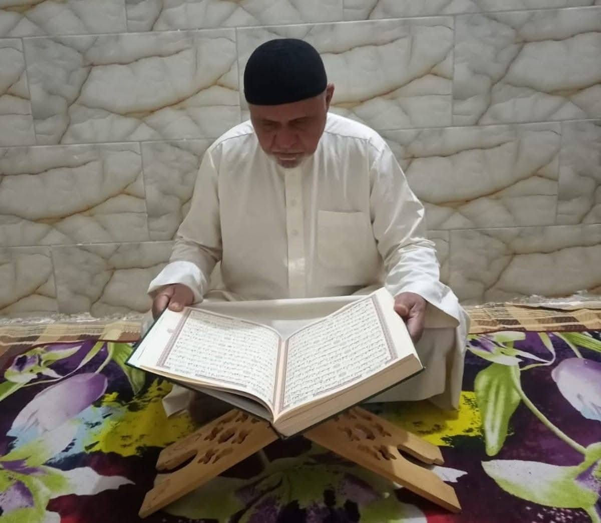 #ختمات رمضانية 
#ختمة حسينية رقية بنت الحسين (ع)
#حي_المصطفى  (مقابل معمل البلاستك) 

على بركة الله تعلن رابطة المصطفى محمد (صلى الله عليه وآله) القرآنية في ميسان عن مشاركة قراءها في اطلاق ختمة قرآنية رمضانية في حسينية رقية بنت الحسين (ع)
في حي المصطفى (مقابل معمل البلاستك)
تقام الختمة مساء كل ليلة من ليالي الشهر الفضيل
عند تمام الساعة الثامنة مساء
الدعوة عامة للجميع. 

سيشارك في اقامة الختمة 
- السيد علي البخاتي القراني


**إذا كنت صاحب هذا الإعلان وتريد حذفه لأي سبب، رجاءا أرسل رسالة إلى الدعم الفني**