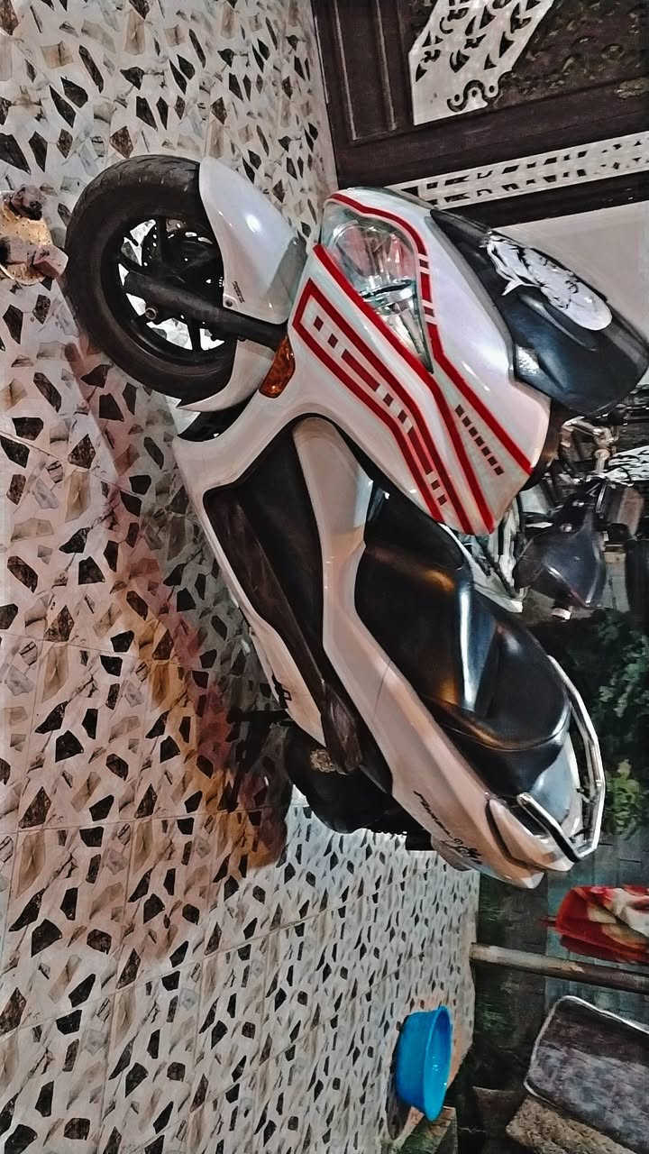 MF_0.10
بحالة الوكاله
فول مواصفات
مسجل بلاد ويه السكليتر
مانع انزلاق ABS
لايت زينون
كفاله عامه. شرط بلاد
السعر المطلوب 1700 بيه مجال بسيط
للاستفسار ***********  مكاني نعمانيه
