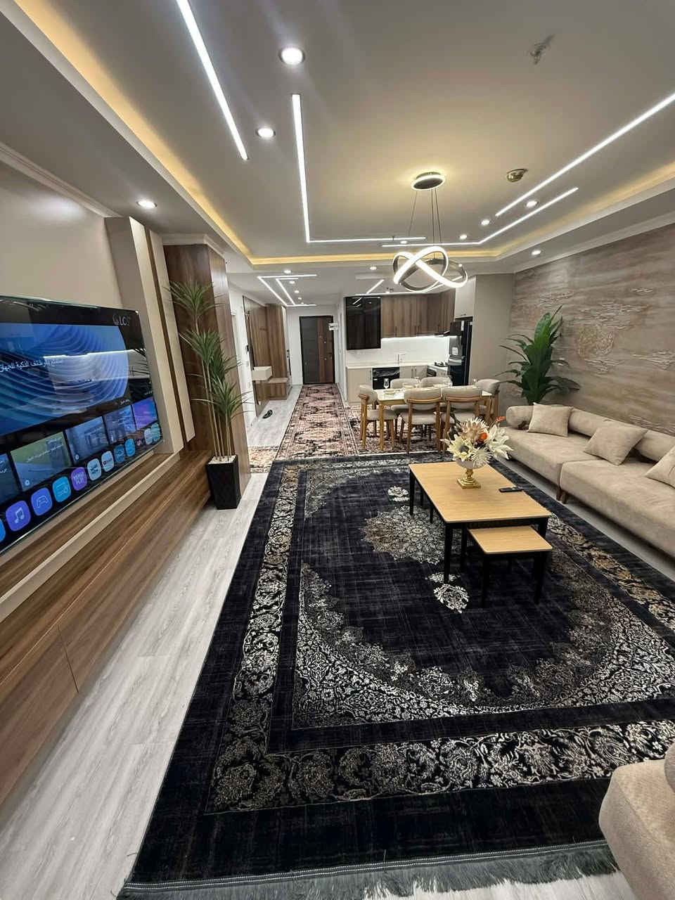 للبيع 

بسعر مناسب جداا 

.شقة مؤثثة VIP 

.مؤثث 

.مكانها اربيل 
مجمع واو تاورز 
تبعد 2 دقيقة عن امباير 
و4 دقايق عن المطار 

.غرفة 3
.صالة
.مطبخ 
.حمام 2
.طابق. 11
.مساحه "170م
.واجه خارجي 

للأستفسار اكثر التواصل واتس اب 
:***********
:***********
