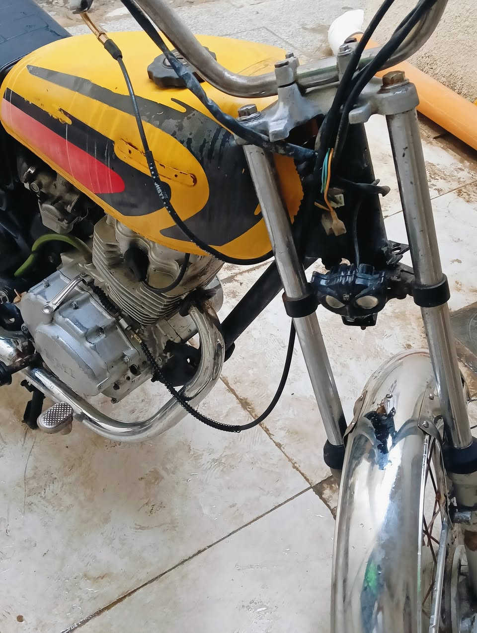 دراجة نامة أدوات مفتوحة بدلت كرنك وكرايم شفت ومطارق عوزها بس فيلسة كلچات جديدة دراجة خير من الله السعر 450 وبيها مجال قليل أبو 300 خليهن مصرف إلك


**إذا كنت صاحب هذا الإعلان وتريد حذفه لأي سبب، رجاءا أرسل رسالة إلى الدعم الفني**