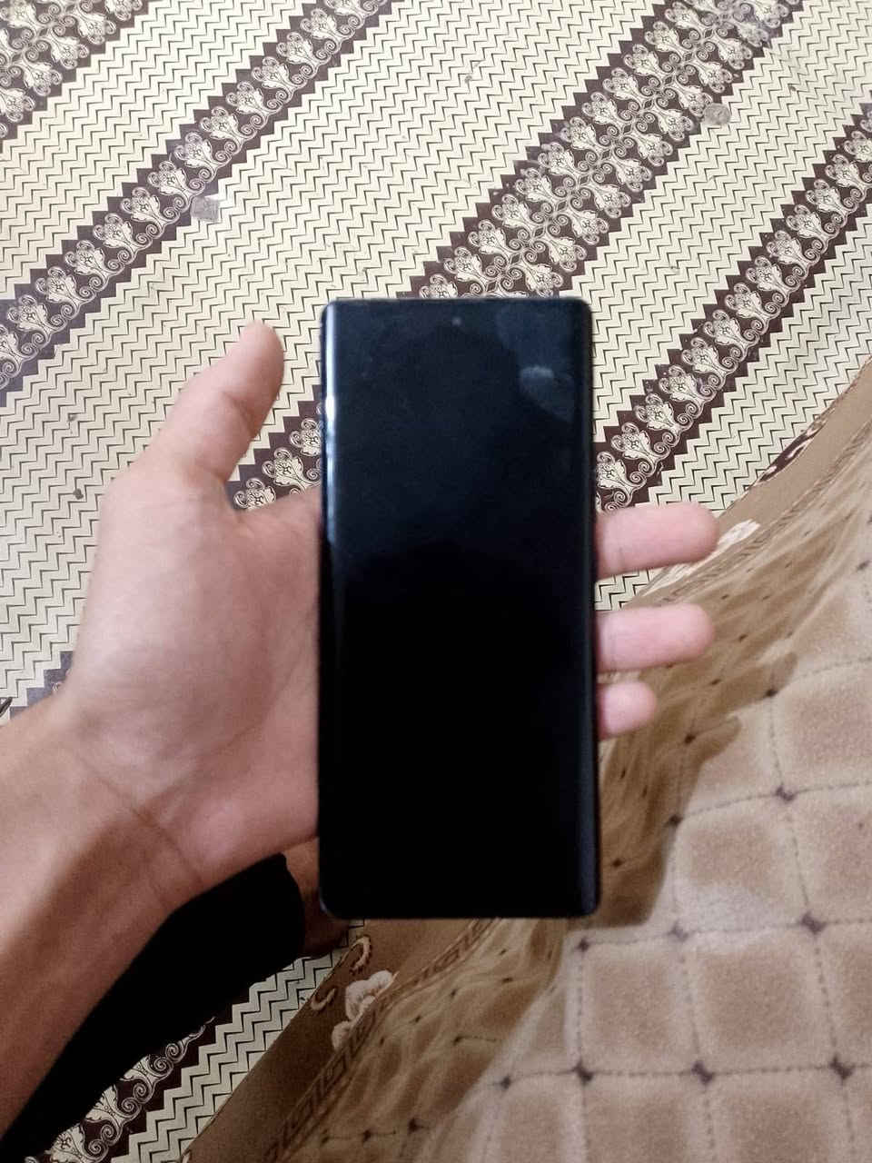 مراوس بايفون فقط + طالع شخط بلكامره مابي هاي من التصوير


**إذا كنت صاحب هذا الإعلان وتريد حذفه لأي سبب، رجاءا أرسل رسالة إلى الدعم الفني**