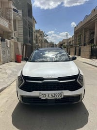 سبورتج هايبرد موديل 2022 فول السيارة ماشية 27الف كشنات كهرباء تدفه وتب...