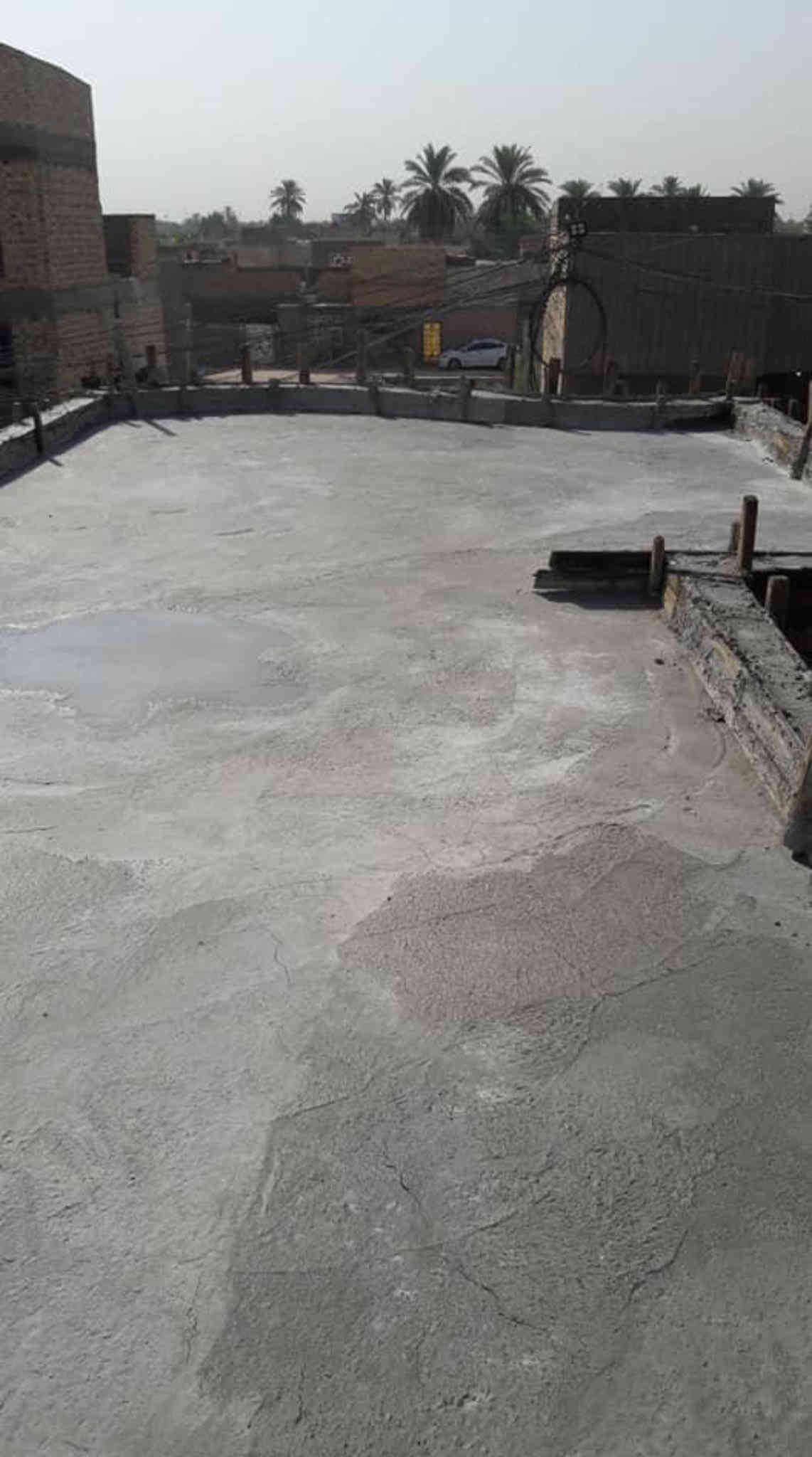 بيت طابو زراعي سند 25 مشمول بالتطويب  درجه اولى بناء طابوق معمل اساس اوسقف صب كونكريت بي غرفتين اوصاله واستقبال ومطبخ وحمام داخلي غربي وحمام خارجي مع اضافه سقف سندويج للسطح عازل عن الحراره شغل وحدادية درجه اولى 
المساحة ١٠٠ متر الواجهة ٦ متر وإلنزال ١٦ اونص
عرض الشارع ٨ متر يبعد عن الشارع العام ١٥٠ متر
منطقه راقيه جدا متكامله كافت الخدمات موجوده
العنوان كوفه قرب مسجد السهله شارع معمل الدبس شارع الإمام الصادق *********** واتساب فرع اسواق ياطيب 

السعر   60  
 بيت فول درجه اولى سقوف خسف الارضيه مرمر درجه اولى  
البيت بناء 2020 نظيف جدا 

فقط بيع اعتذر عن المراوس أو الأقساط فقط بيع
