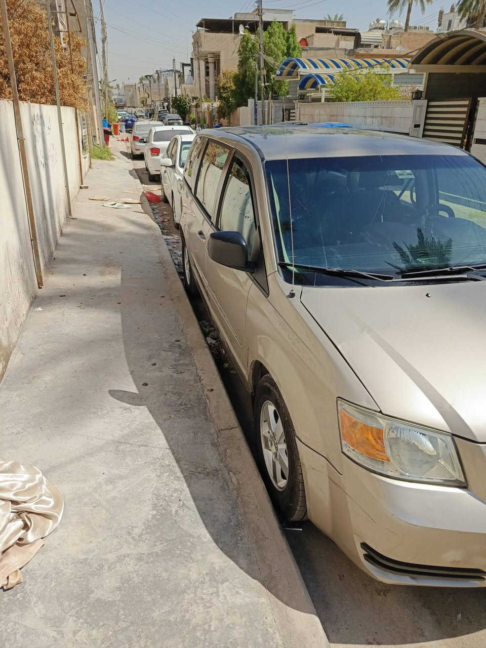 دوج كرفان موديل 2009... سياره وارد امريكي بدون ضربه .. تبريد تدفئه مكينه اكسل كير مكفول مكفول .... صدر امامي خلفي جديد .. تايرات تخم جديد ... باتري جديد .. كشنات بلع .. رقم ديالى تحويل ثاني يوم بسمي ... مكاني بغداد ... الرقم ***********... السعر 110
