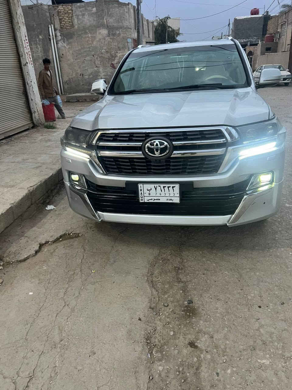 سلام عليكم سيارة لاند كروز للبيع و مراوس موديل 2008 محدثه 21 سيارة جديدة كلش كير مكينه تخم تاير حداديه تبريد جاهز سيارة السعر 235 وبيها مجال كلش بسيط الستفسار ***********
