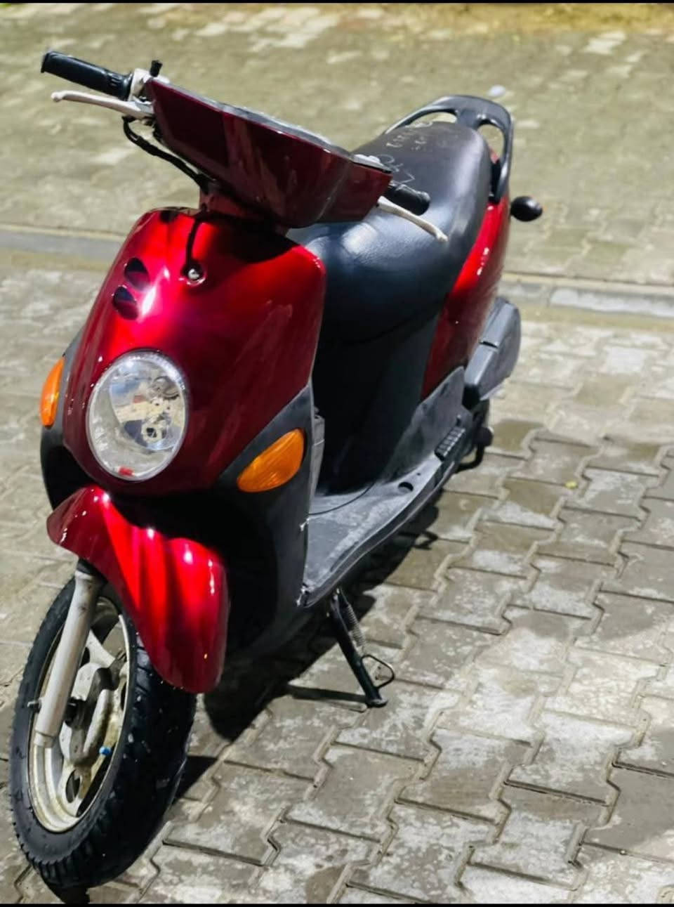 السلام عليكم فله للبيع صارله اقل شهر  نازله من لحاويه مكينه ناعمه فول نضافه 100بل 100 نكره سلف  كهربائيات كله شغال المكان .الكوت . للاستفسار ع رقم ..***********
