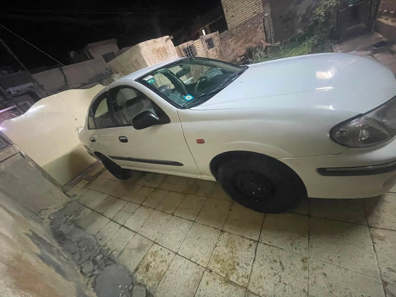 السلام عليكم

نيسان سني 2002 

محرك قبغ اسود كير عادي تبريد ثلج حداديه نضيفه الجامات كهربائي مو جوبي سياره مصبوغه صبغ عام جانت صفره وتحولت خصوصي السياره نضيفه كلش داخله نضيف مثل ما موضح بل صوره رقم بغداد الجديد سنويه بأسمي تحويل ثاني يوم السياره ماناقصهه ايشي شغل واطلع .السعر 65 ورقه وبيهه مجال.

مكان السياره بغداد البياع 

رقم التلفون  ***********
