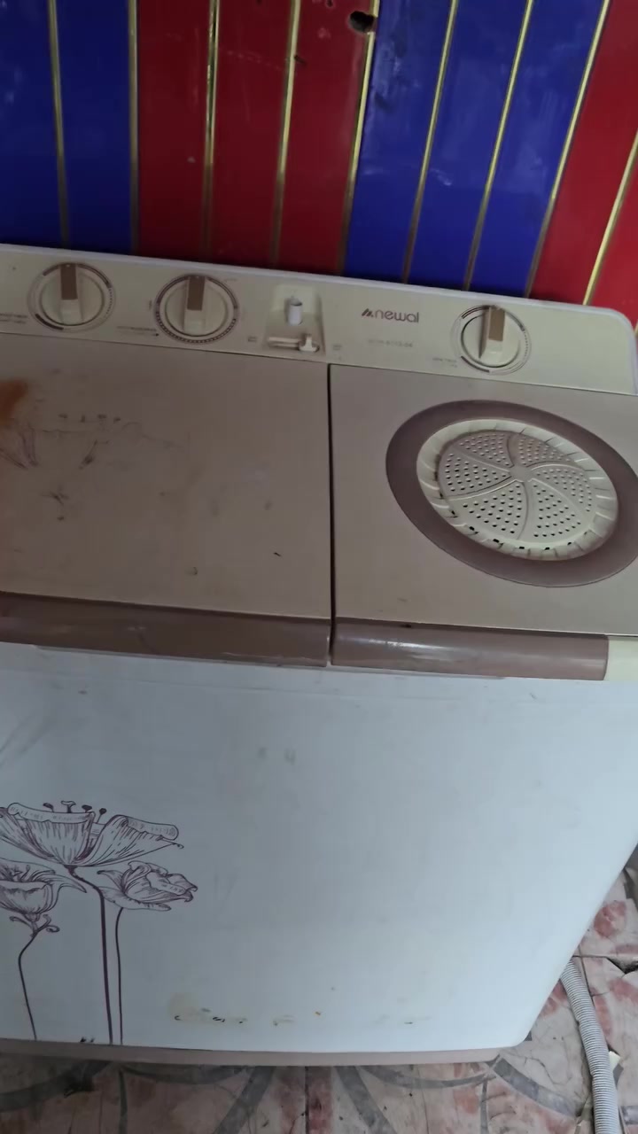 من رخصه الأدمن غسالة نوال التركي ١٣كيلو نظيفه اخو الجديد شرط الفحص سعره ٧٠الف الشراي يتصل *********** ***********٢٠٥
