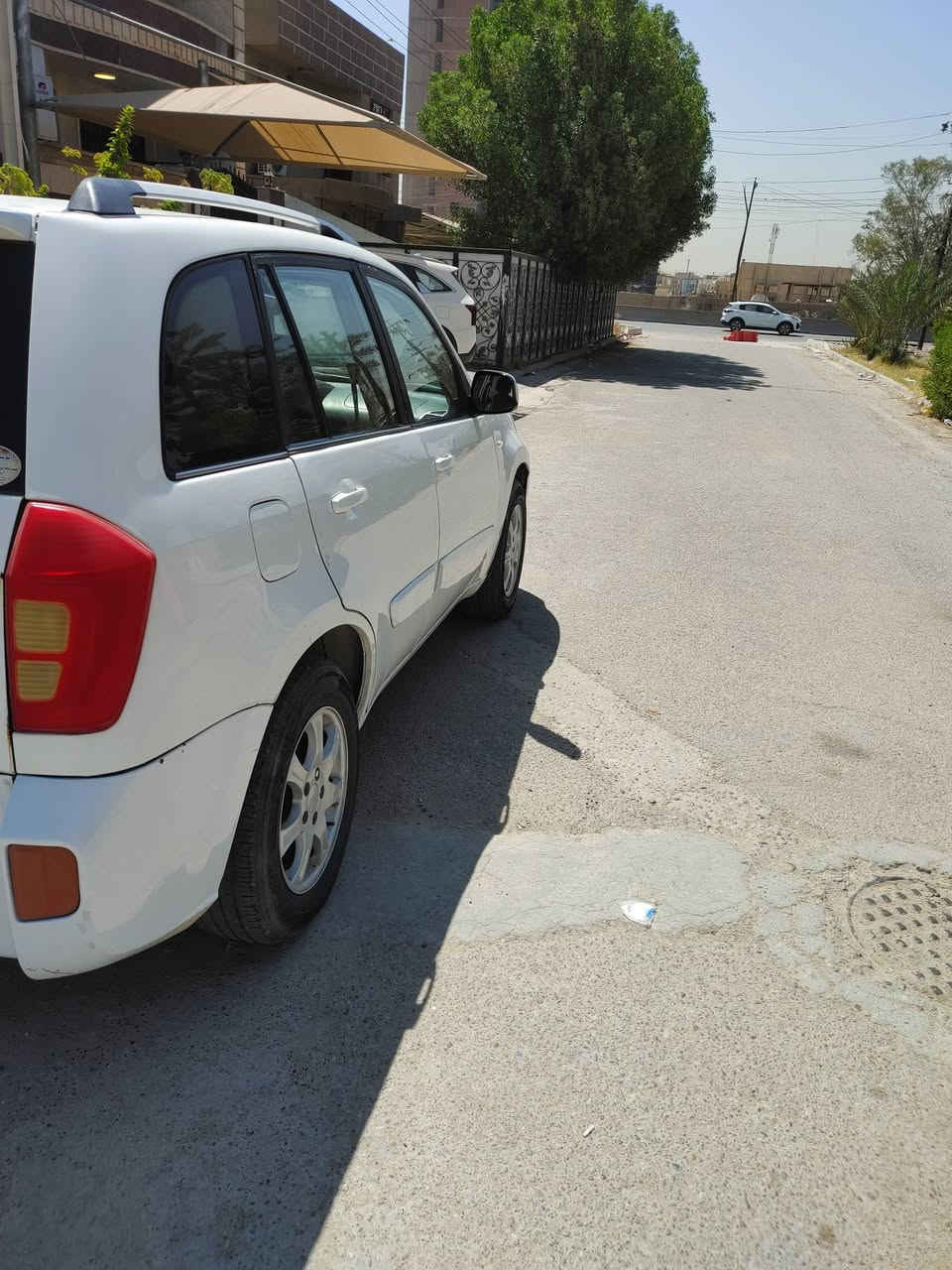 السلام عليكم تيكو موديل ١٣تدفئه تبريدثلح تخم تاير السيارة بيها خيط تبخير بدون تنقيص محرك ناعم اترايك وين متريد رايدها 47بيها مجال ***********
