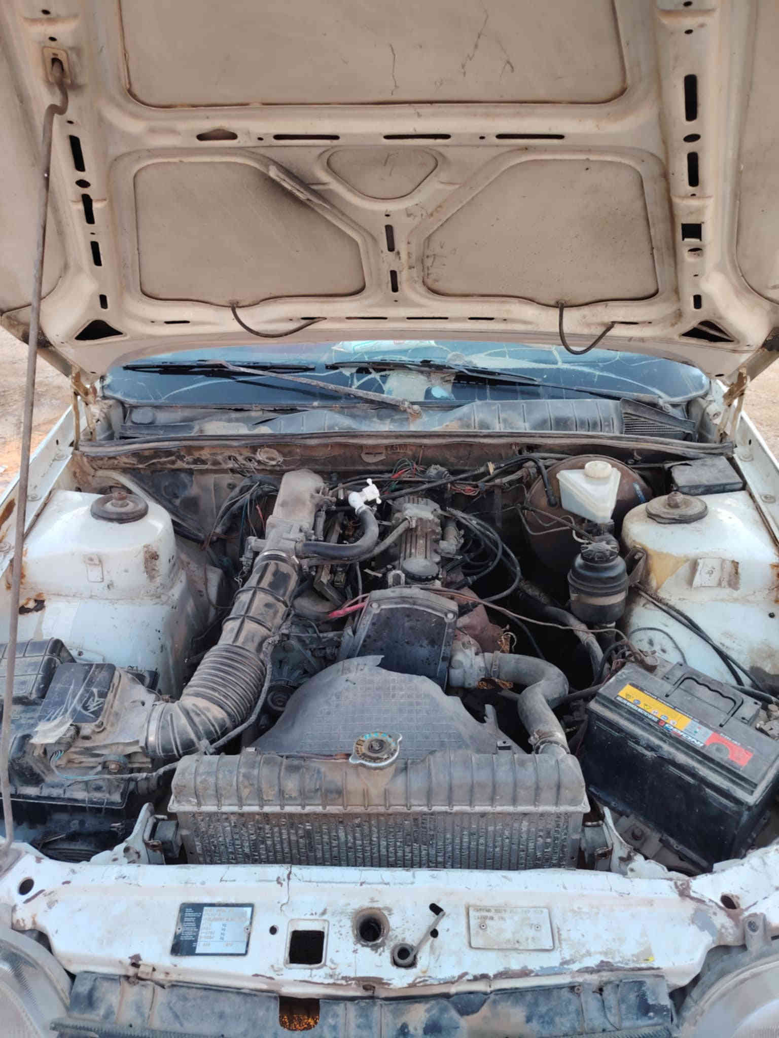 السلام عليكم اوبل للبيع موديل 90 سعر السياره 20 وبيها مجال مكان السياره قضاء هيت ناحيه كبيسه اي استفسار اتصال على الرقم ***********
