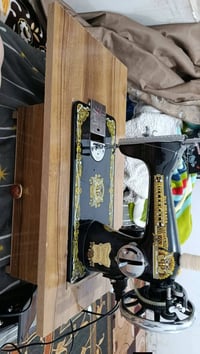 مكينة خياطة • بالكارتون • ثوره