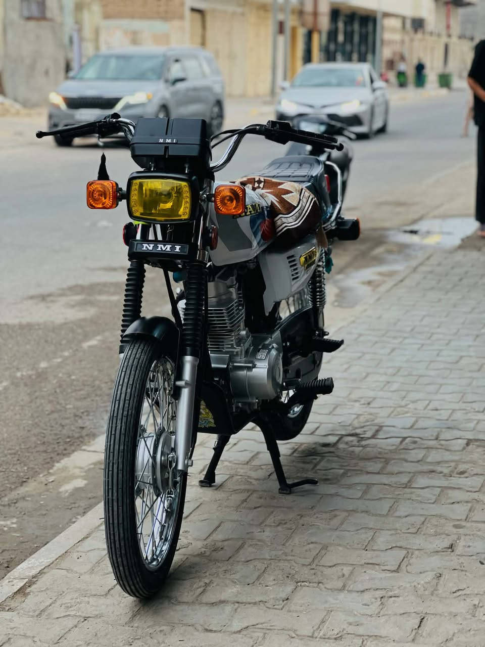 السلام عليكم دراجة نامة للبيع ٢٦ اوراق سكنر السعر٩٥٠ وبيهة مجال مامتواجد خاص رقم صاحب الدراجة ***********
