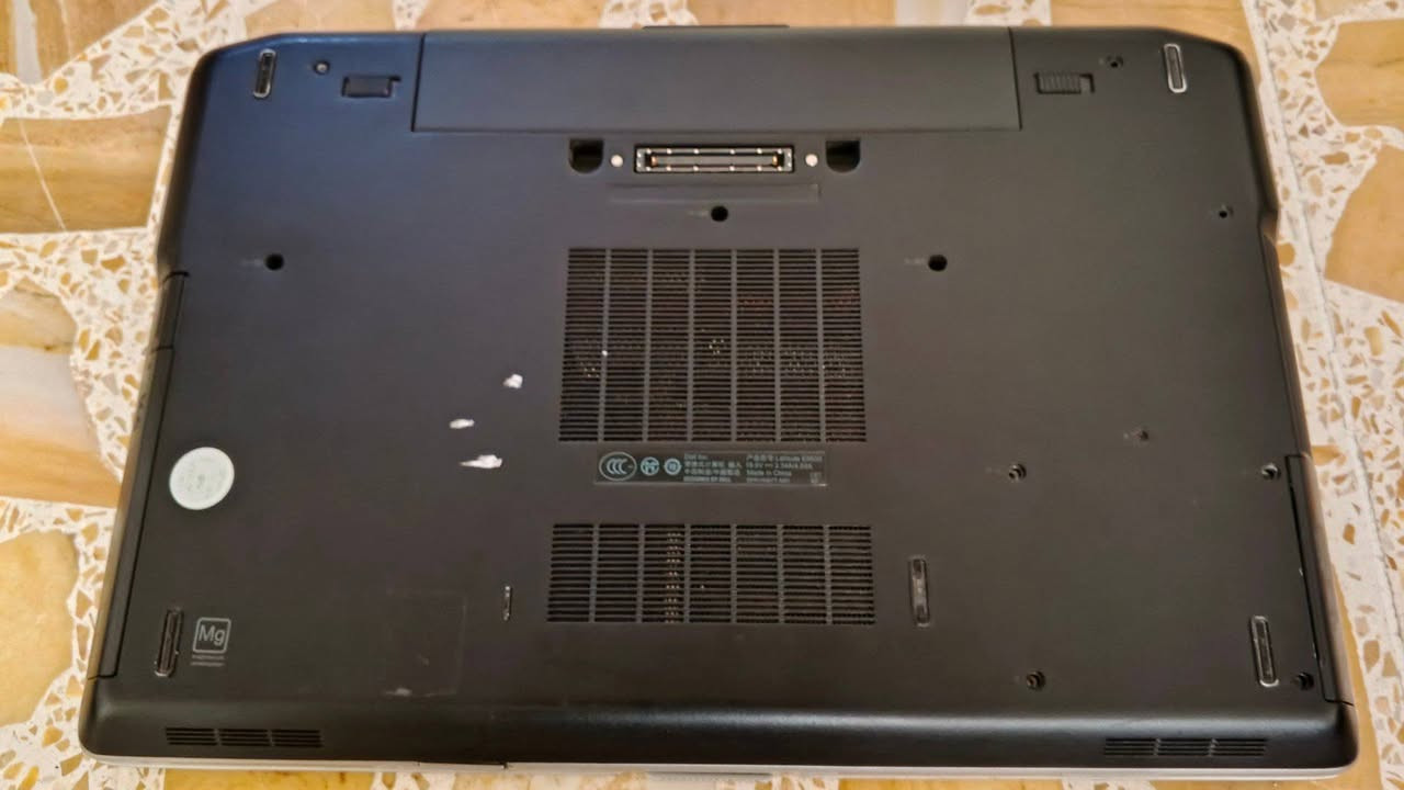 لابتوب dell 

Cori 5

Ram 2 

Gen 2
اكتب سعر عجبني ابيعك


**إذا كنت صاحب هذا الإعلان وتريد حذفه لأي سبب، رجاءا أرسل رسالة إلى الدعم الفني**