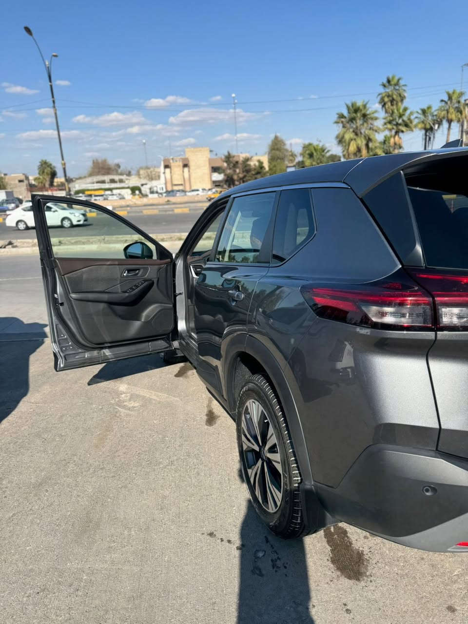 نيسان روج
موديل 2022 SV
بدون صبغ بدون بارد بدون ايرباك 
ماشية 38 الف ميل 
بيع او معارض 
للاستفسار 
***********
