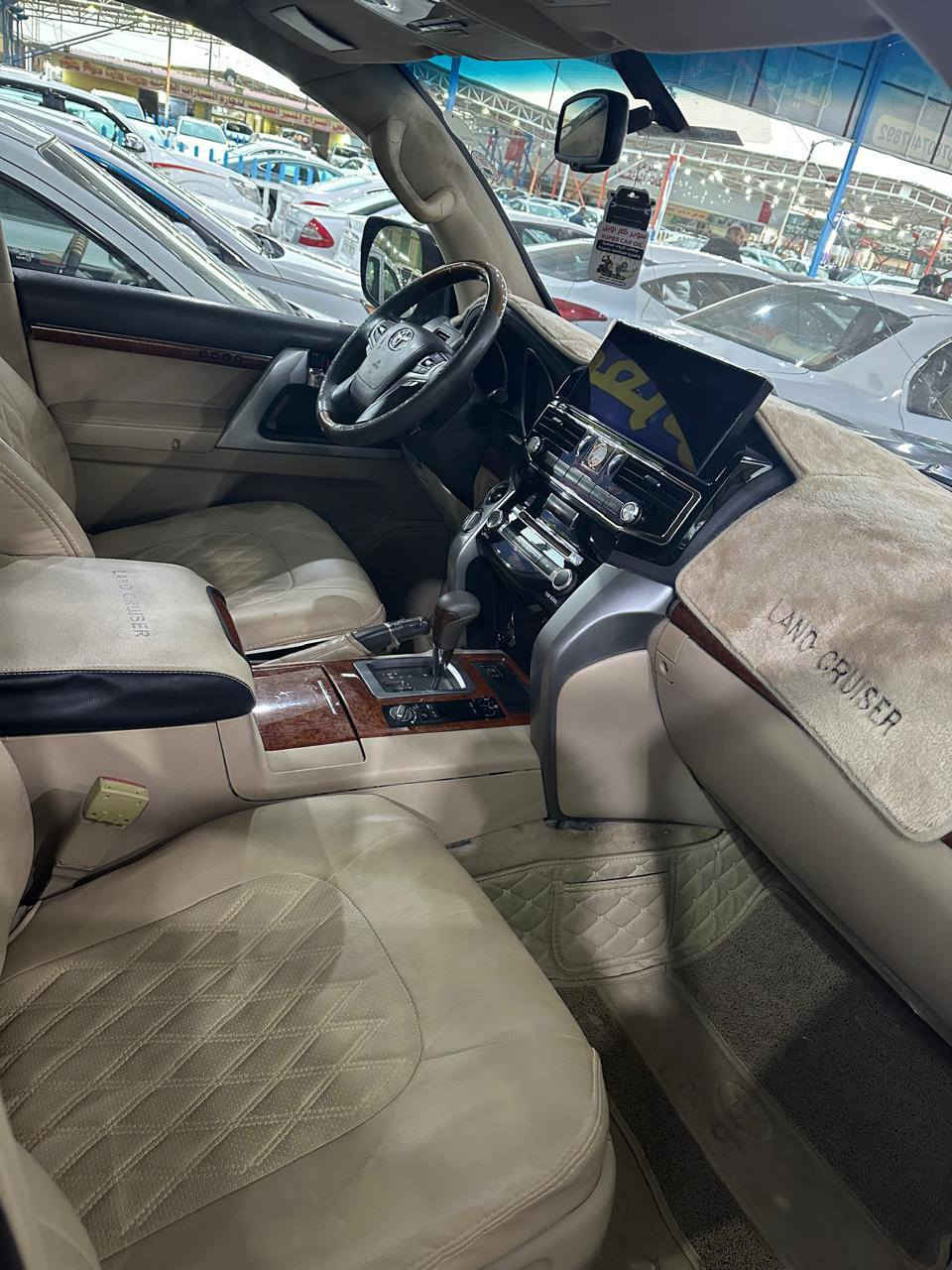 السلام عليكم ورحمة الله
لاند كروزر VXR 5700فول مواصفات موديل 2013  محدثه  2021

داخل وخارج السياره مكينه وگير مكفولات رقم اربيل سنويه ماساقطه تريد وكاله تريد مداور السياره بيه حزام بيه رصعات ابيعك حزام

مكان السياره النجف الاشرف

***********
