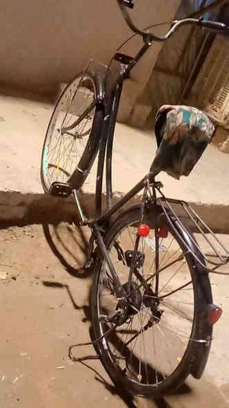 السلام عليكم هذا البايسكل للبيع كامل من كل شيء جاملقات فسفوريات ستاند نص ستانذ ثانيل كامل من كل شيء كشن كلابي جفليات ستانذ تليفون سعر 85بي مجال شي قليل الطيبين👉***********📞
